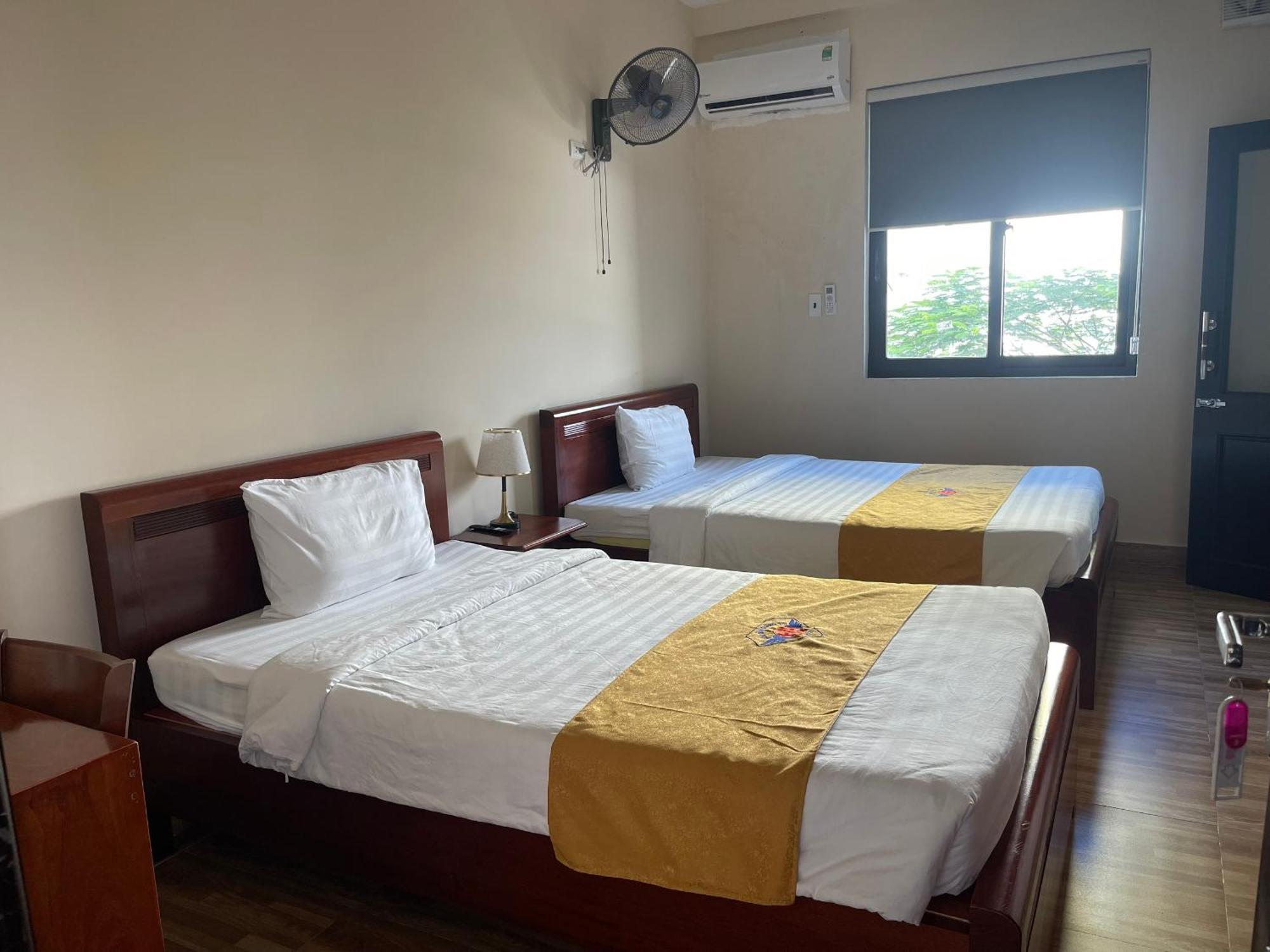 Khach San Hoa Binh Quang Tri Hotel Dong Ha Kültér fotó
