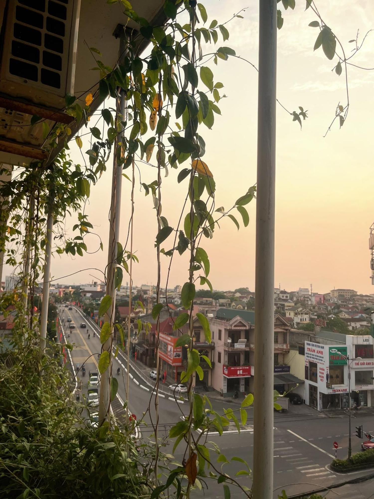 Khach San Hoa Binh Quang Tri Hotel Dong Ha Kültér fotó