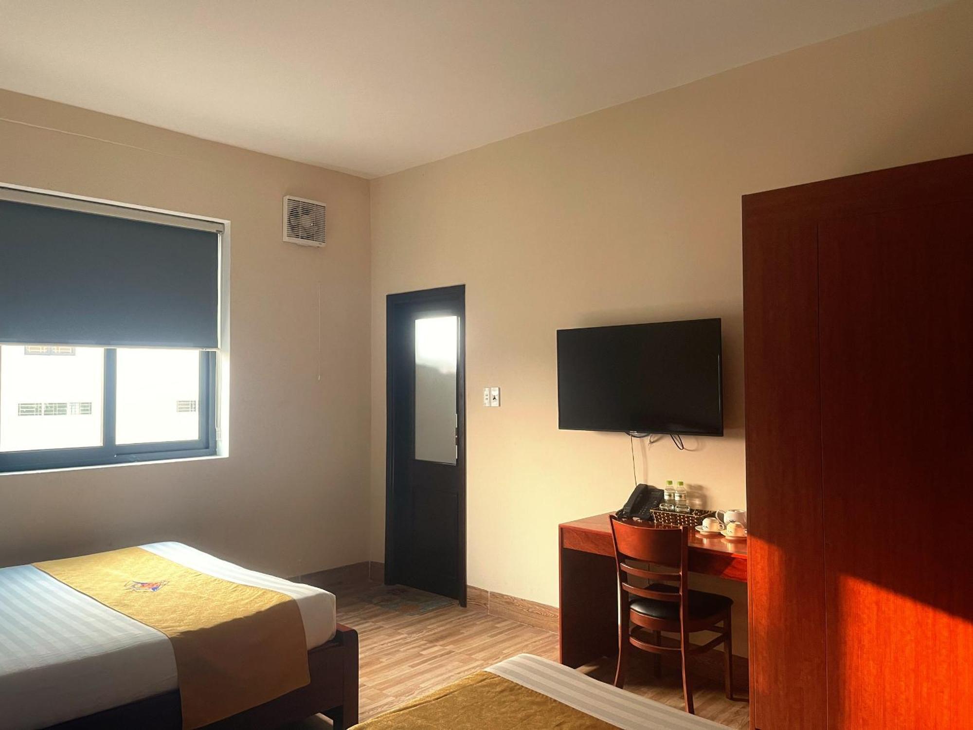 Khach San Hoa Binh Quang Tri Hotel Dong Ha Kültér fotó