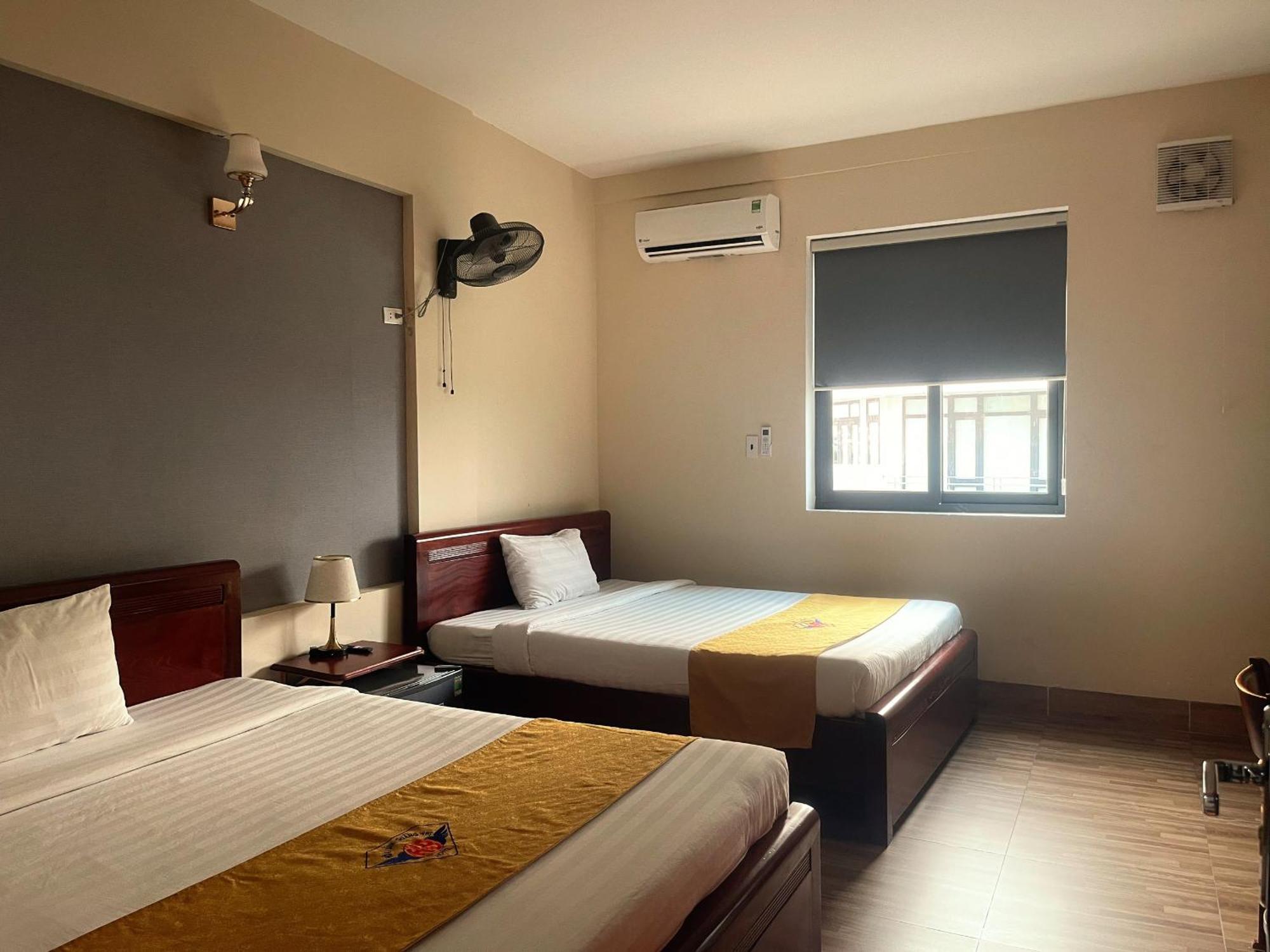 Khach San Hoa Binh Quang Tri Hotel Dong Ha Kültér fotó